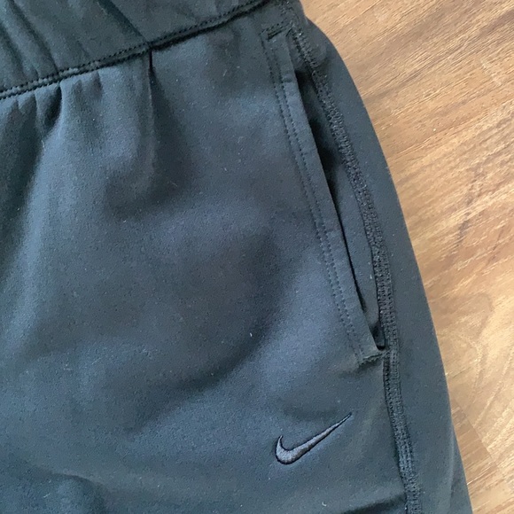Nike dri Fit Thermal Sweatpants - Picture 4 of 5
